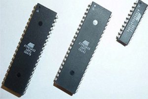 میکروکنترلر AVR چیست