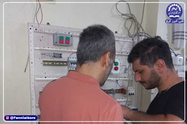 کاربردهای تابلو برق صنعتی