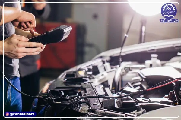 مدارک و دوره‌های لازم برای ورود به بازار کار برق خودرو